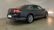 Volkswagen Passat 2.0 TDI R-Line 4dr [Panoramic Roof] Diesel Saloon